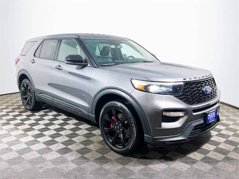 2021 Ford Explorer ST's photo