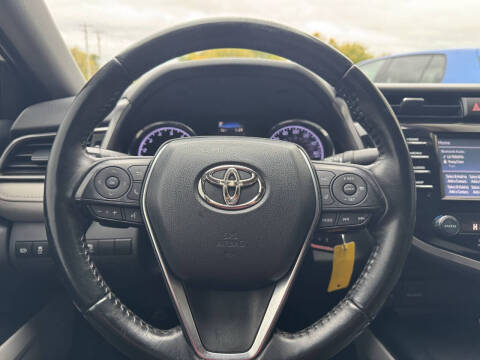 2020 Toyota Camry SE