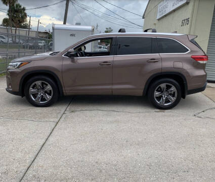 2018 Toyota Highlander for sale at Hohosellscars.com in Sarasota FL