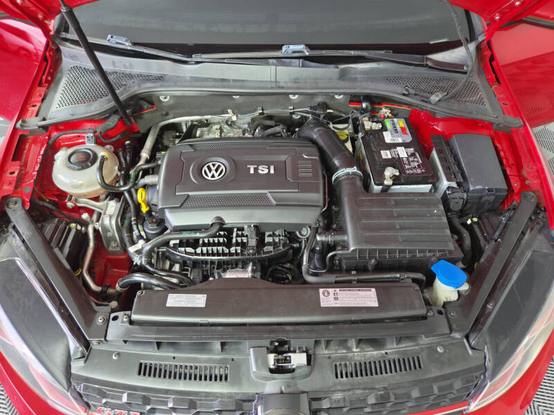 2020 Volkswagen Golf GTI SE