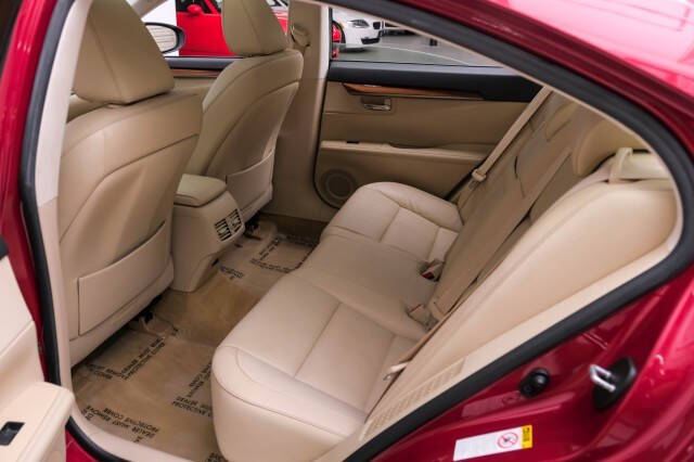 2014 Lexus ES 300h