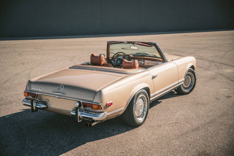 1970 Mercedes-Benz 280-Class