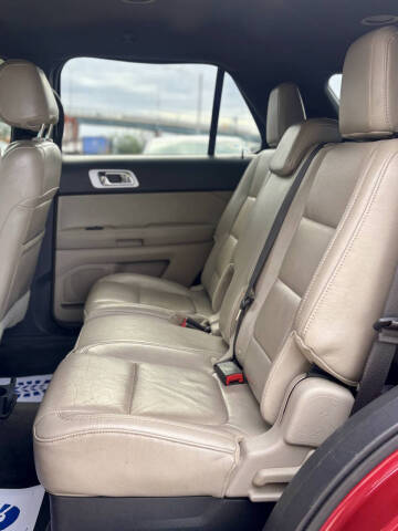 2011 Ford Explorer XLT