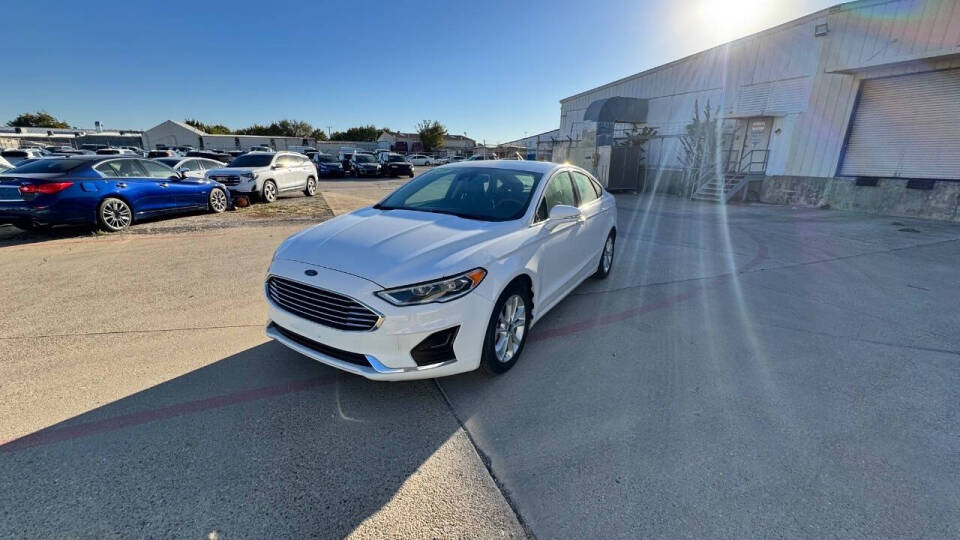 2019 Ford Fusion Hybrid SEL's photo