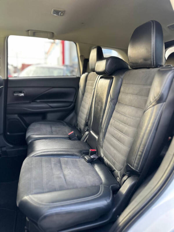 2020 Mitsubishi Outlander