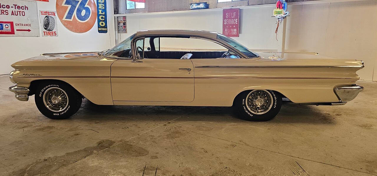 1960 Pontiac Ventura 8