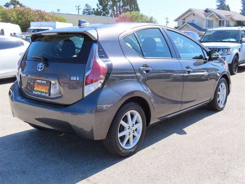 2015 Toyota Prius c Three