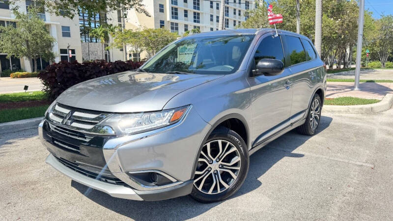 2018 Mitsubishi Outlander ES