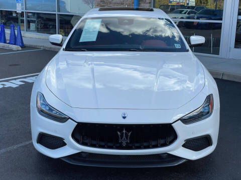 2023 Maserati Ghibli Trofeo