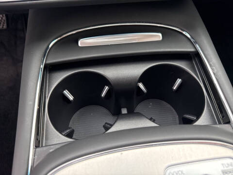 2025 Genesis G90 3.5T e-Supercharger