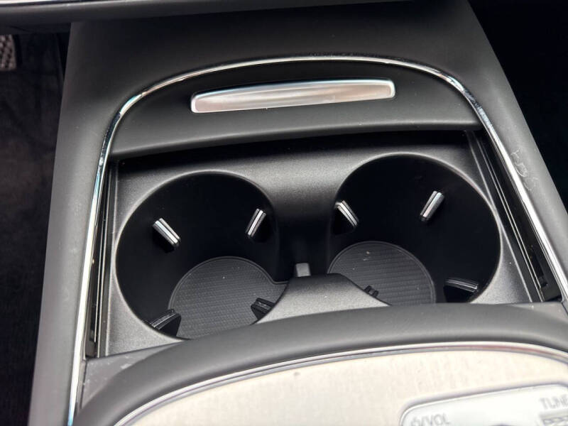 2025 Genesis G90 3.5T e-Supercharger