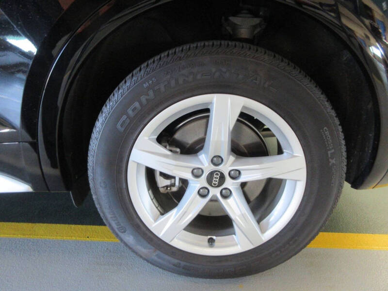 2022 Audi Q5 quattro Premium 40 TFSI