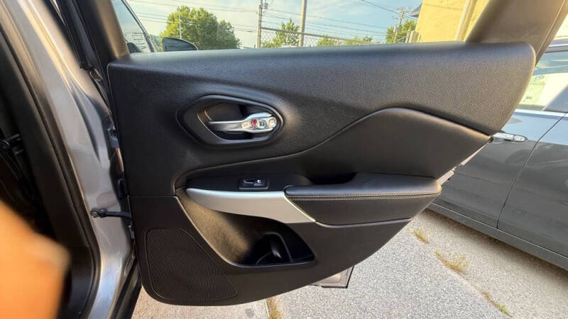 2018 Jeep Cherokee Latitude Plus