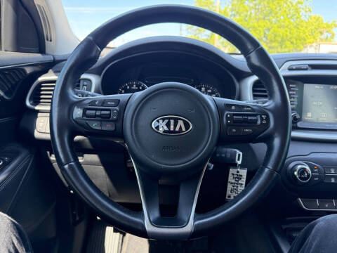 2017 Kia Sorento LX