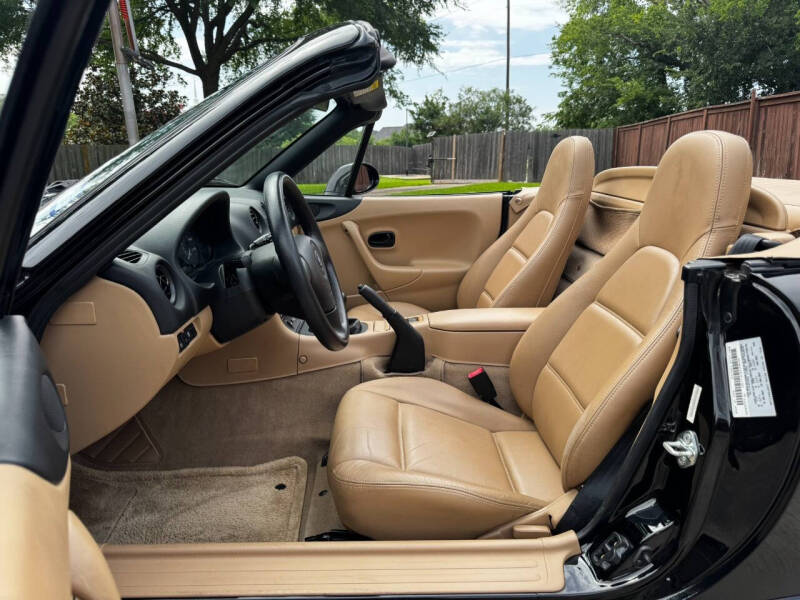 2000 Mazda MX-5 Miata LS