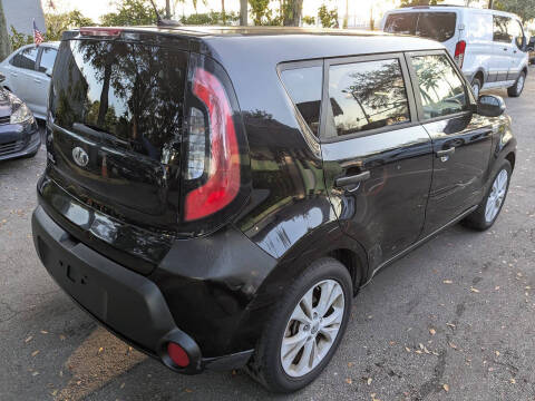 2014 Kia Soul +