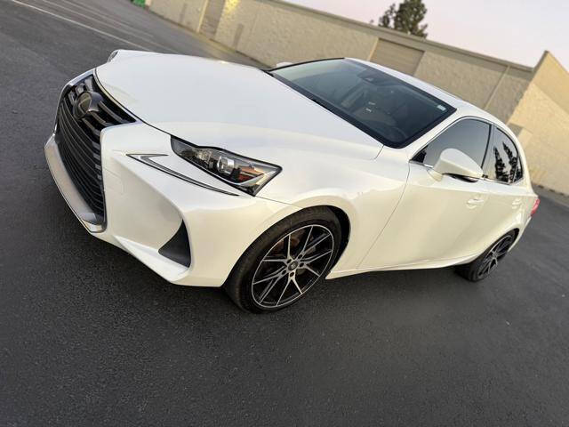 2019 Lexus IS 300