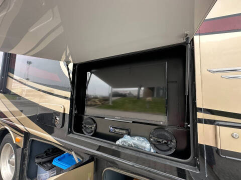 2015 Fleetwood RV Excursion 35B