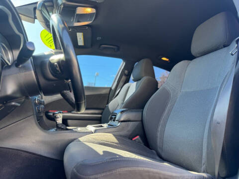 2017 Dodge Charger SXT