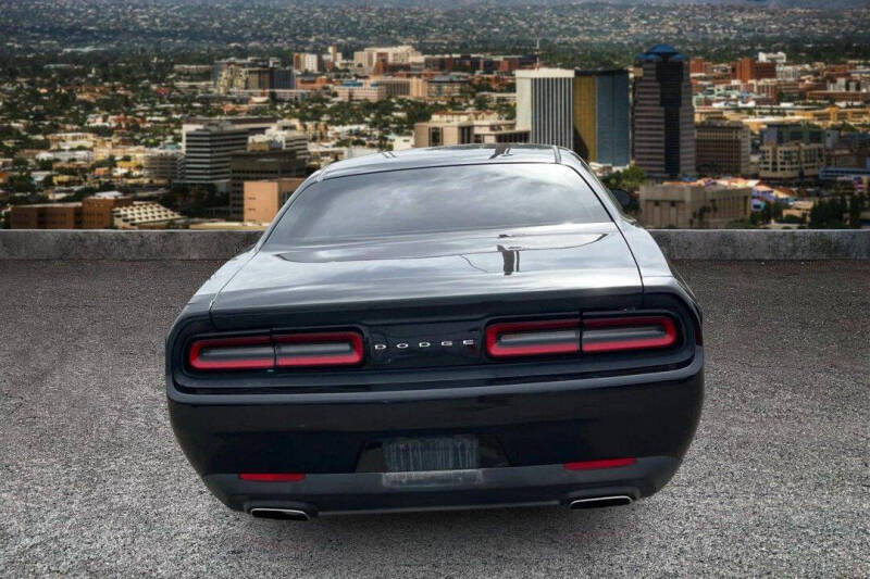 2016 Dodge Challenger SXT