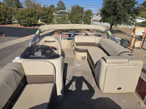 2018 Sun Tracker FISHING BARGE 20 DLX