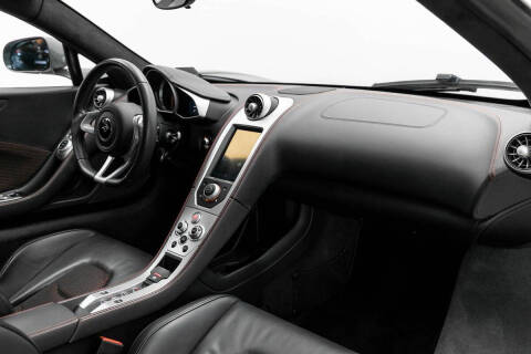 2013 McLaren MP4-12C