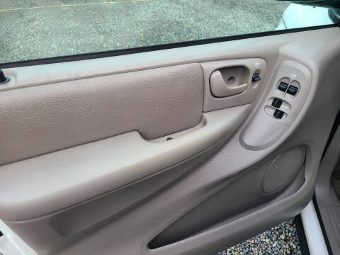 2002 Chrysler Town and Country EX