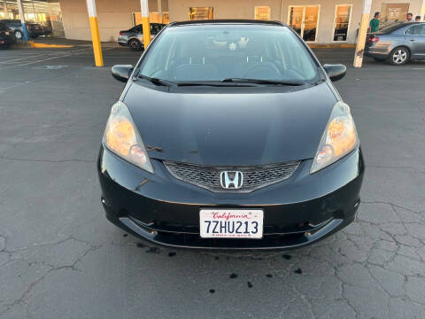 2009 Honda Fit for sale at Auto Outlet Sac LLC in Sacramento CA