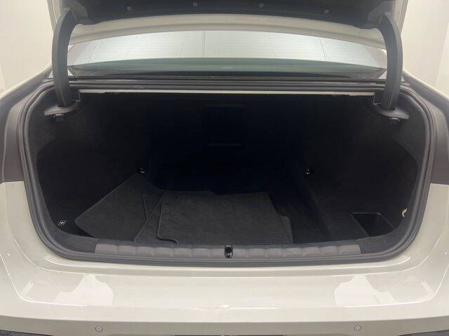 2025 BMW 7 Series 740i xDrive