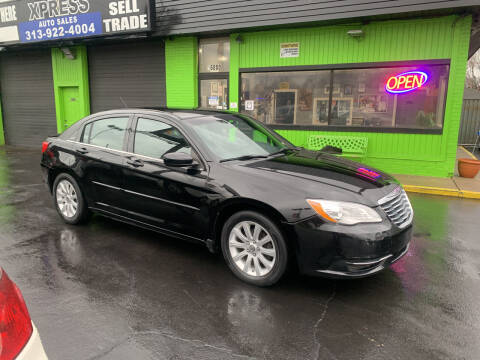2013 Chrysler 200 for sale at Xpress Auto Sales in Roseville MI