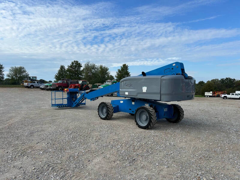 2015 Genie S-65 Boom / Manlift