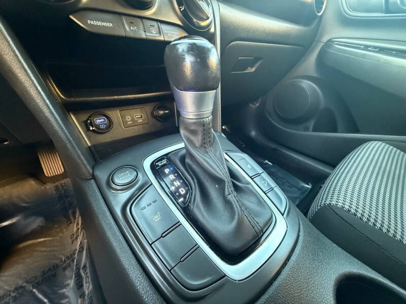 2020 Hyundai Kona SEL