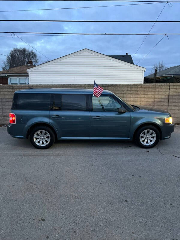 2010 Ford Flex for sale at Eazzy Automotive Inc. in Eastpointe MI