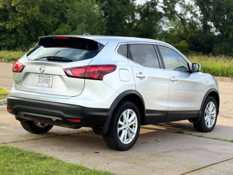 2017 Nissan Rogue Sport SV