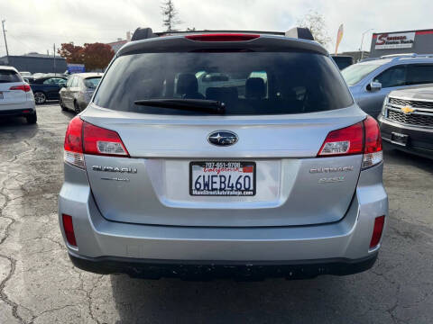 2012 Subaru Outback 2.5i Premium