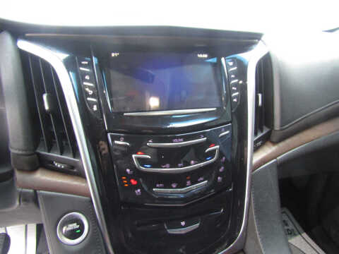 2018 Cadillac Escalade ESV Luxury