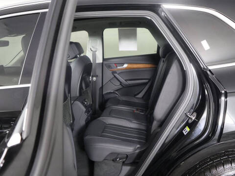 2023 Audi Q5 quattro Premium 40 TFSI