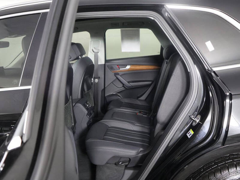 2023 Audi Q5 quattro Premium 40 TFSI