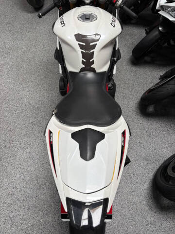 2013 Triumph Daytona 675R