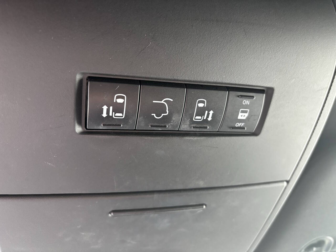 Gray 2016 Dodge Grand Caravan SXT Plus SXT Plus 4dr Mini-Van 25