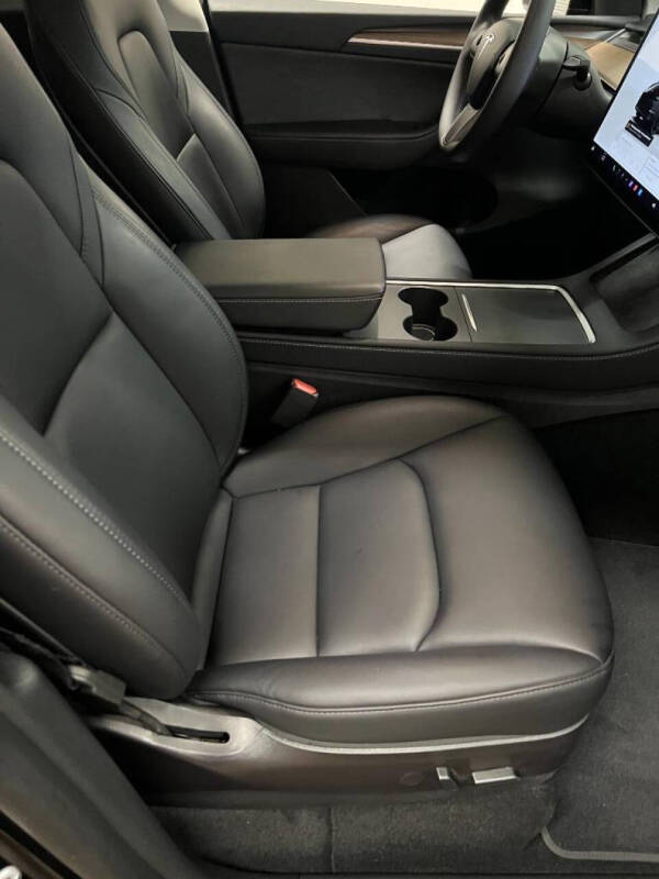 2023 Tesla Model Y Performance