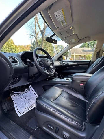 2019 Nissan Pathfinder SL