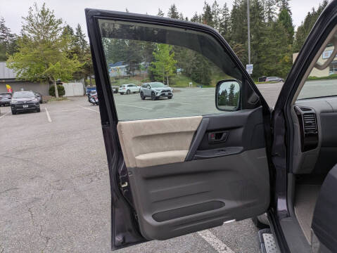 2000 Mitsubishi Pajero