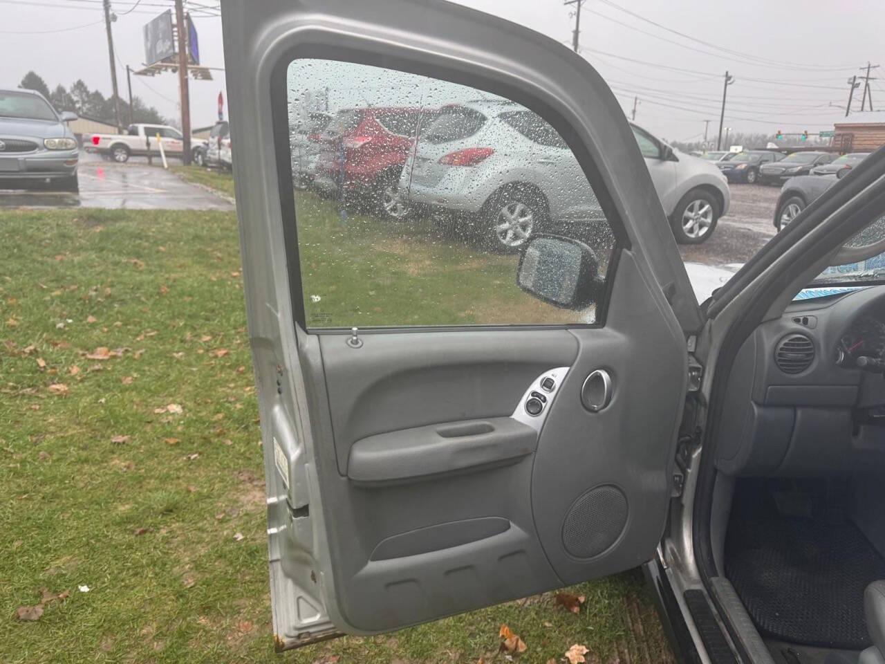 2005 Jeep Liberty for sale at MJ AUTO SALES LLC in Newark, OH