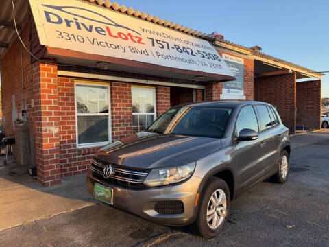 2012 Volkswagen Tiguan LE