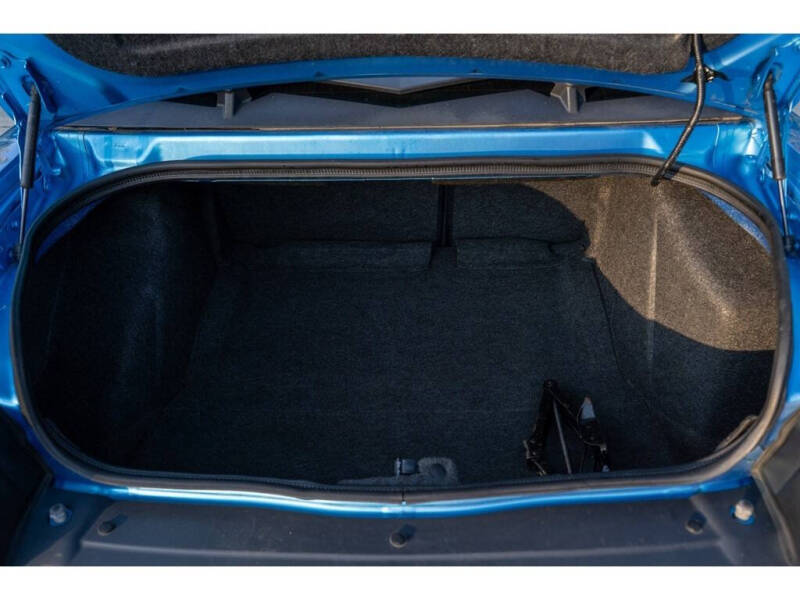 2015 Dodge Challenger SXT Plus