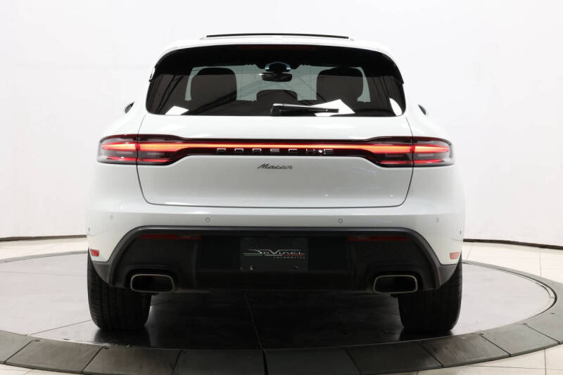 2022 Porsche Macan