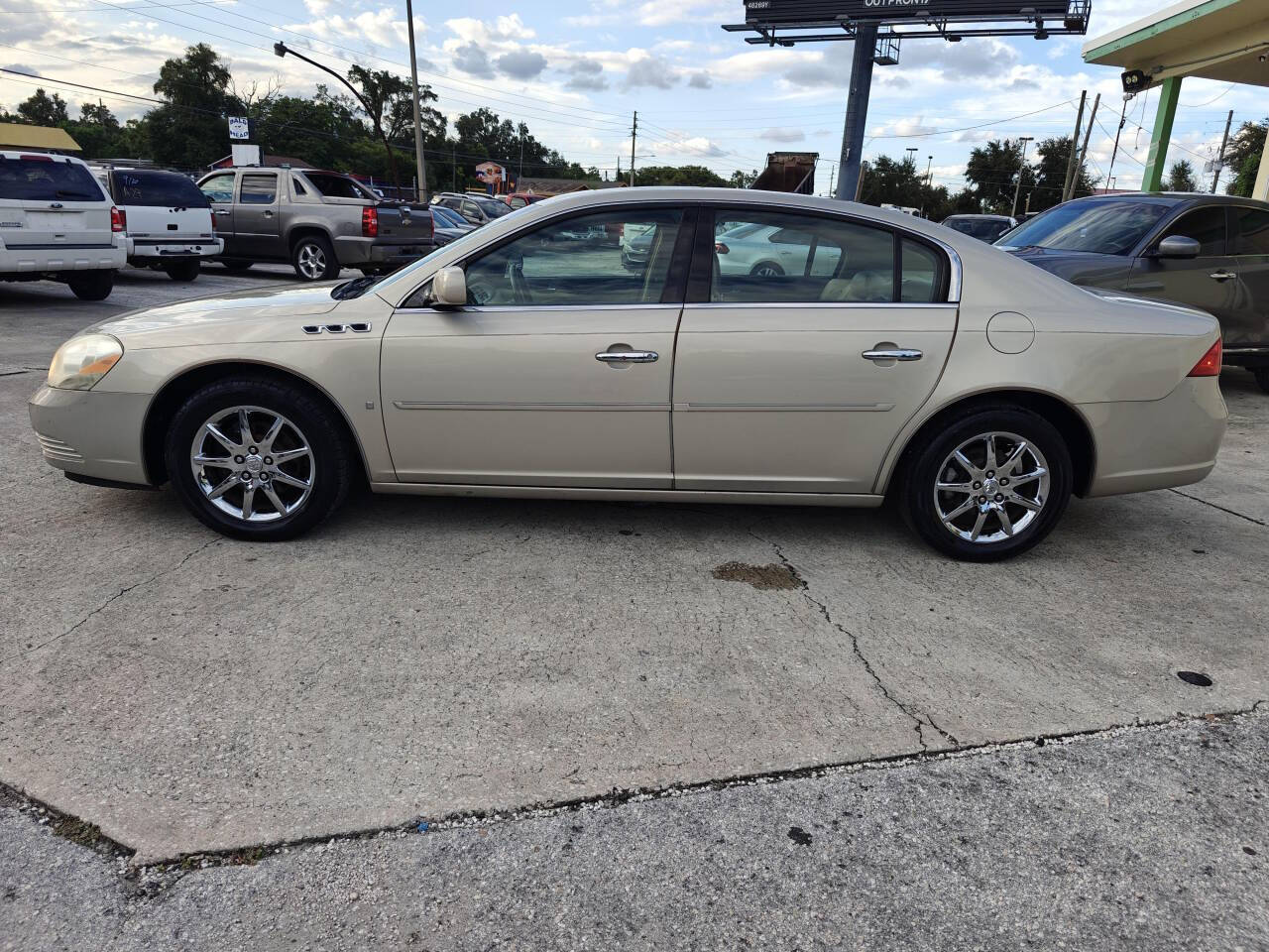 2008 Buick Lucerne for sale at EZ MOTOR ORLANDO in Orlando, FL