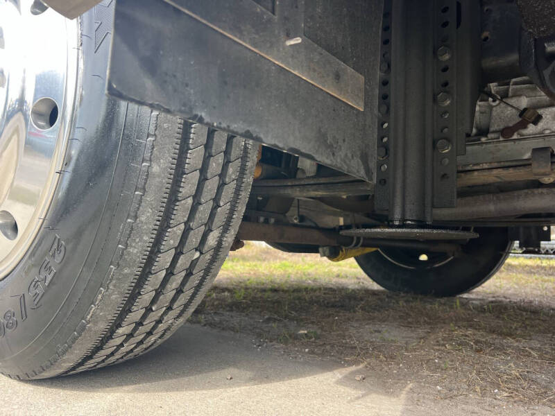 2013 Thor Motor Coach CHALLENGER 37GT