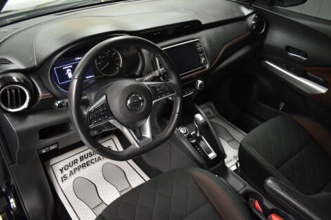 2020 Nissan Kicks SR